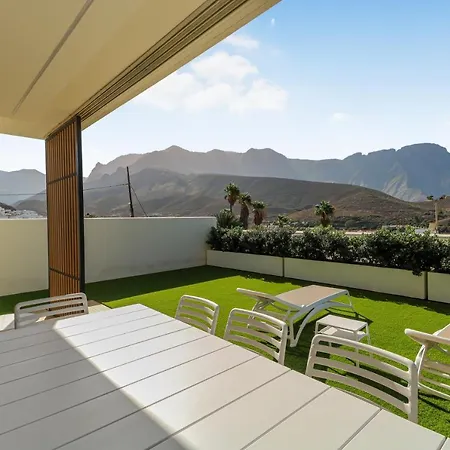 3br Tropical Views Apartment *